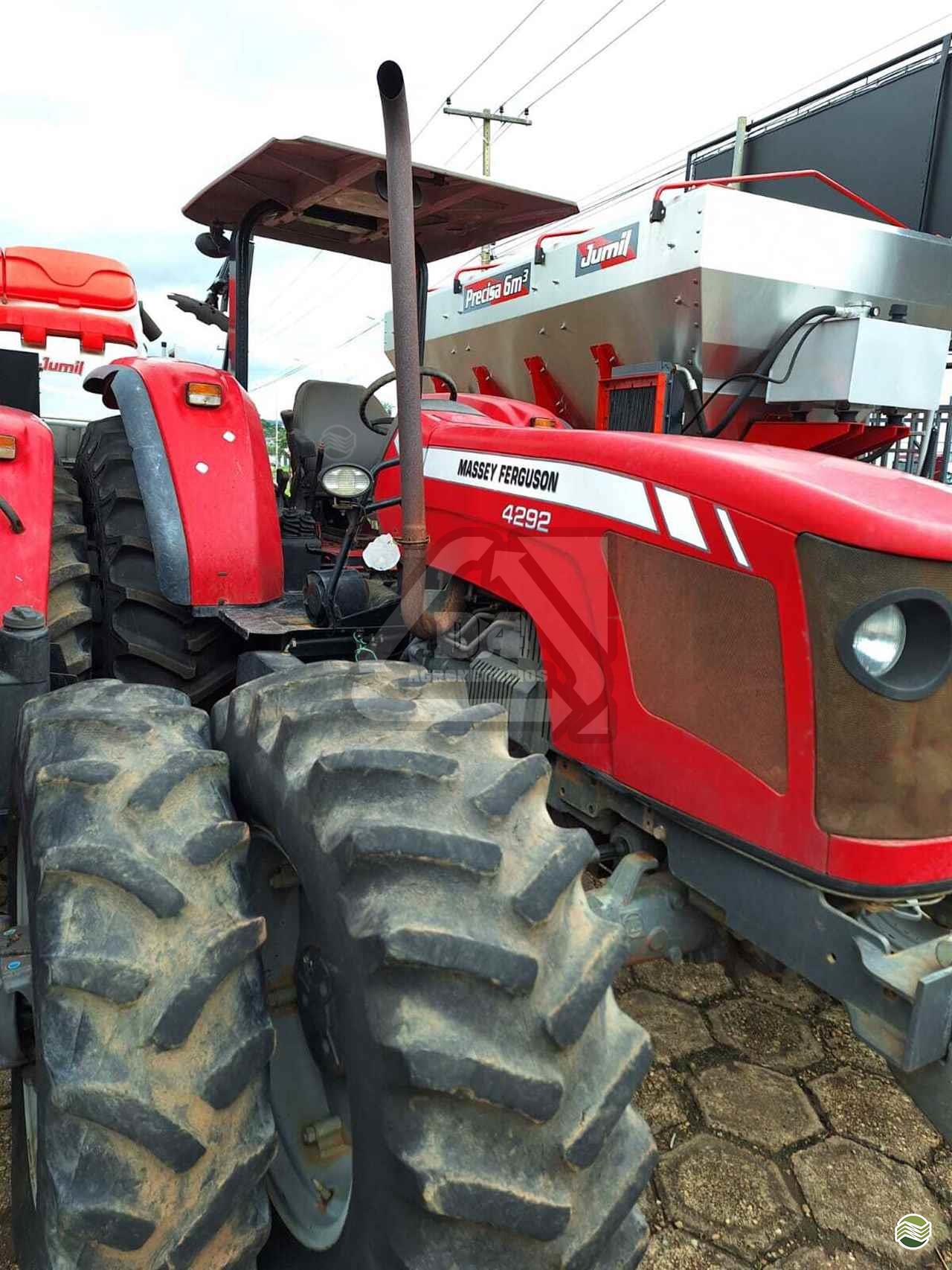 TRATOR MASSEY FERGUSON MF 4292 Tração 4x4 D4 Máquinas e Implementos BARRA DO GARCAS MATO GROSSO MT